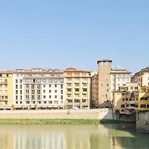Apartment Ponte Vecchio Escape, Florence